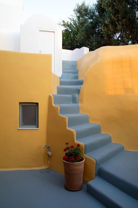 Апартаменты Hermes Cave House By Oias Local Cave