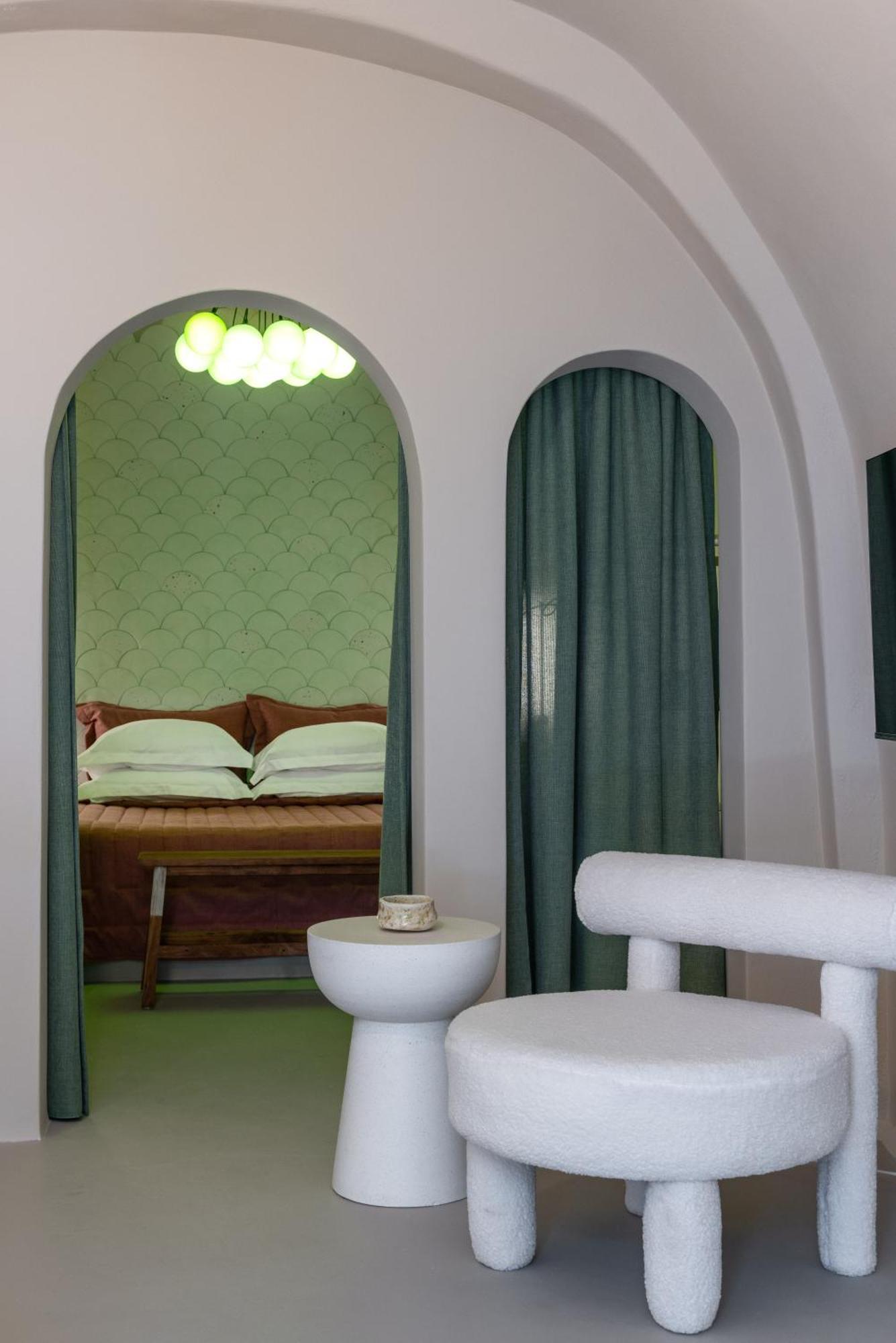 Апартаменты Hermes Cave House By Oias Local Cave *